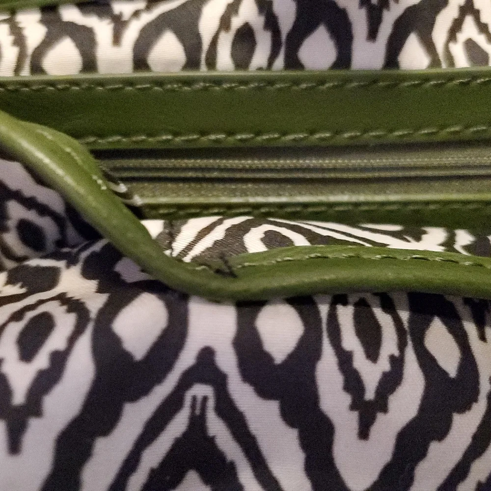 Nwt Steve Madden Black And Green Satchel